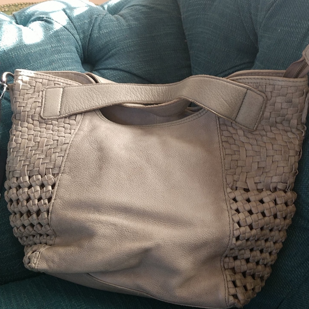 Handbag - Picture 2 of 3
